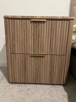 Modern Fluted Nightstand – Like New