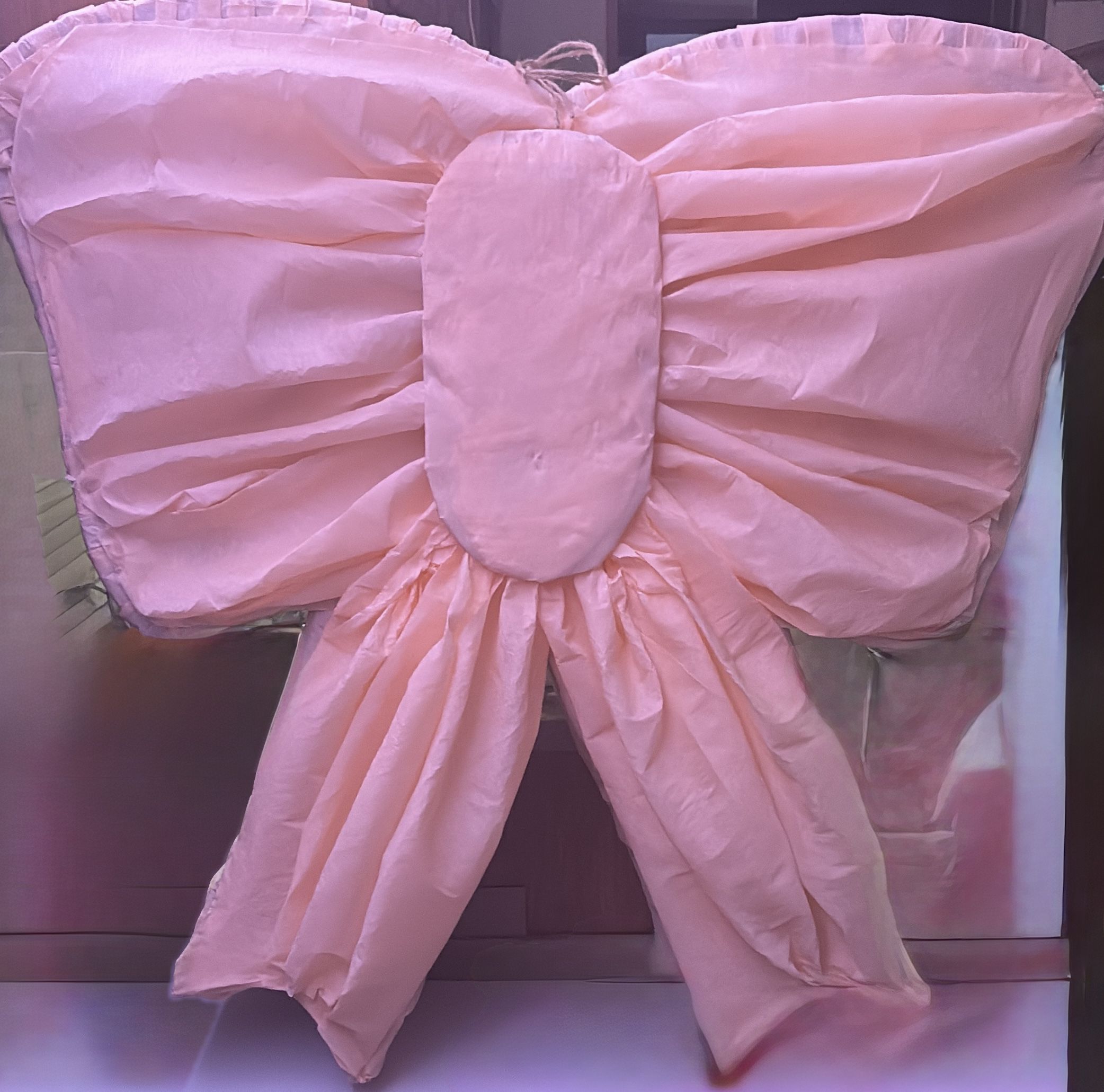 Bow Piñata