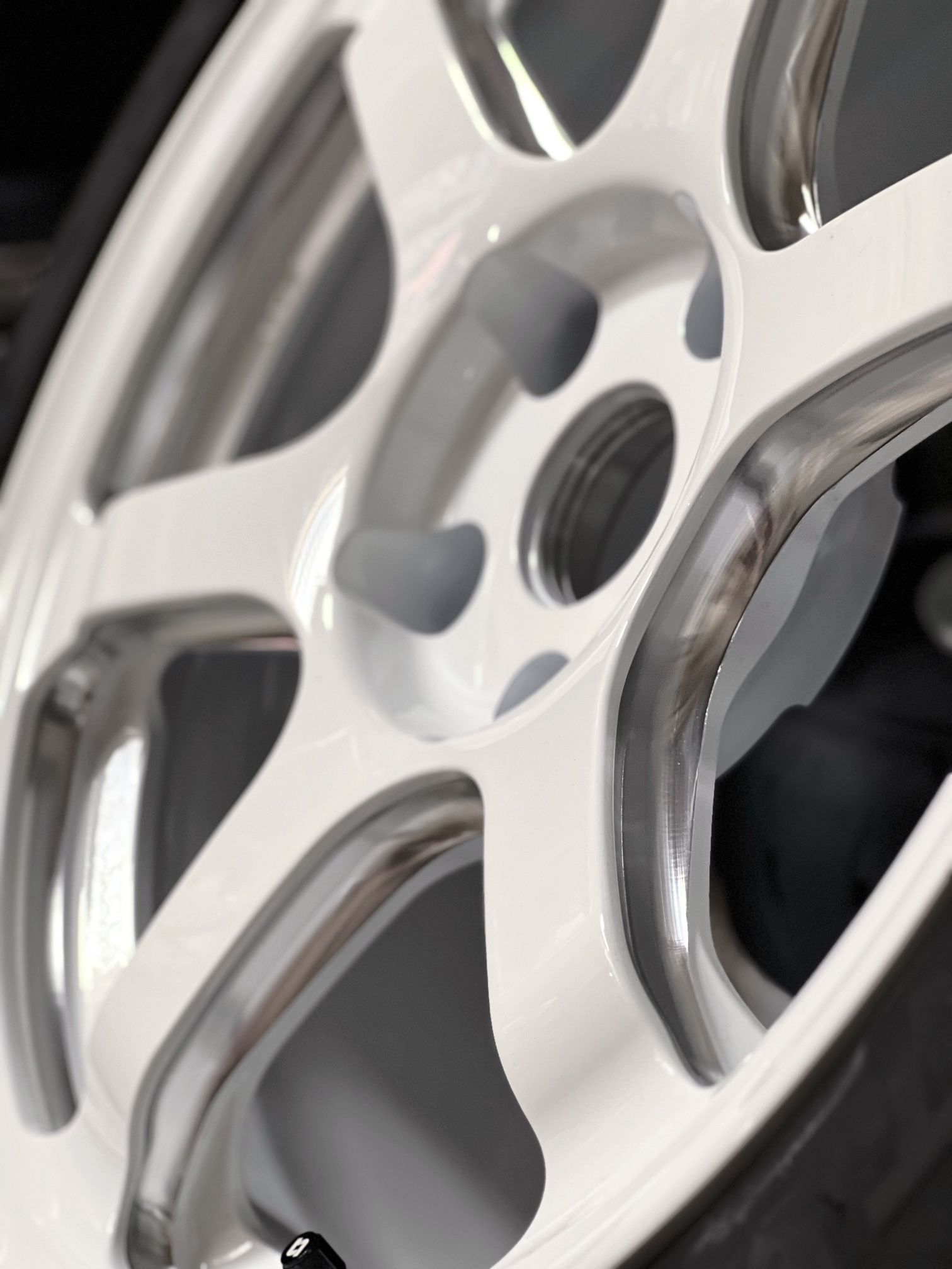 S2000 Spec. Titan 7 TD6 Speedline White With 255/40/17 Maxxis VR2