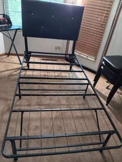 Bed frame twin