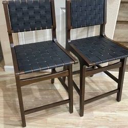 New Set of 2 Counter Height Bar Stools Black Leather Seat Walnut Wood