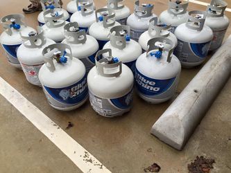 (Empty) propane tanks