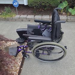 Wheelchair, Heavy Duty Quickie 2 ,20inch Wheelchair.