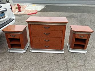 Nice Strong and Sturdy Solid Wood 4 Drawer Dresser with Two Matching Wood Nightstands