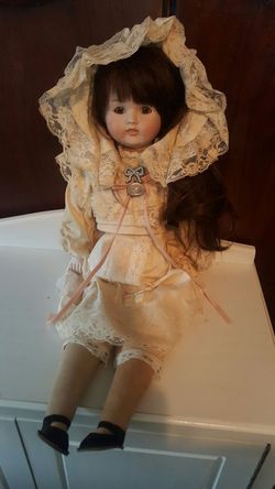 Antique Collette porcelain doll