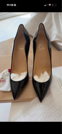 Zapatos Christian Louboutin Paris modelo Hot Chick 100, talla 36.