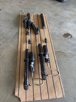 Procomp reservoir shocks off road