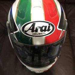 Arai (Helmet) XL