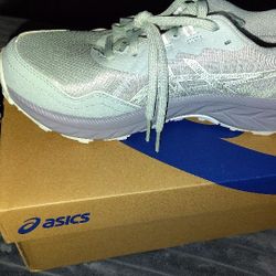 Asics Tennis Shoes 👟 Women's 8 1/2