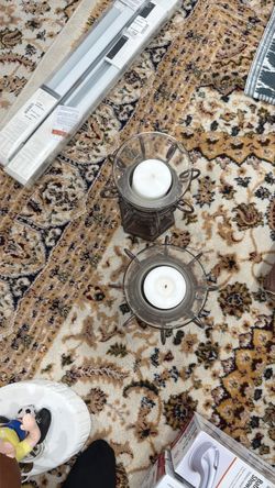 Candle holder
