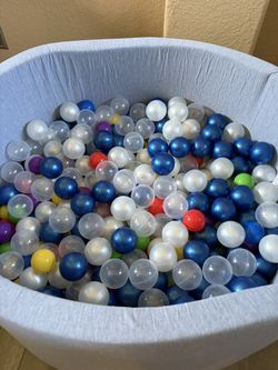 Children’s Ball pit!