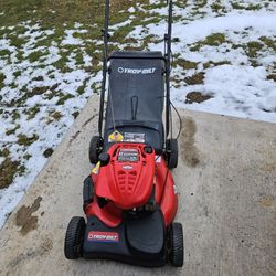 Troy bilt self sale propelled mower 190cc