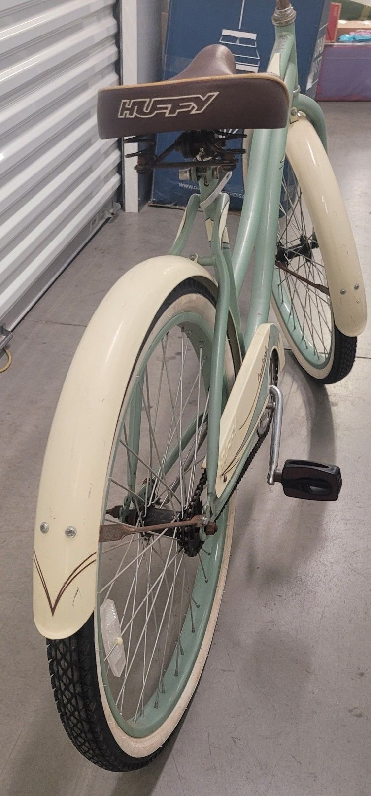 Huffy cranbrook discount cruiser mint green