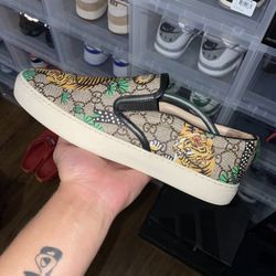 Gucci GG Supreme Tian Tiger Slip-On Sneakers Men's Size 9 - Authentic, No Box