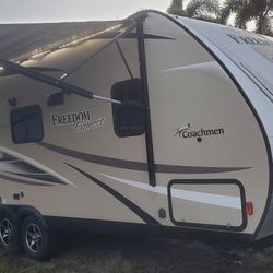  Coachman Freedom Express 204RD