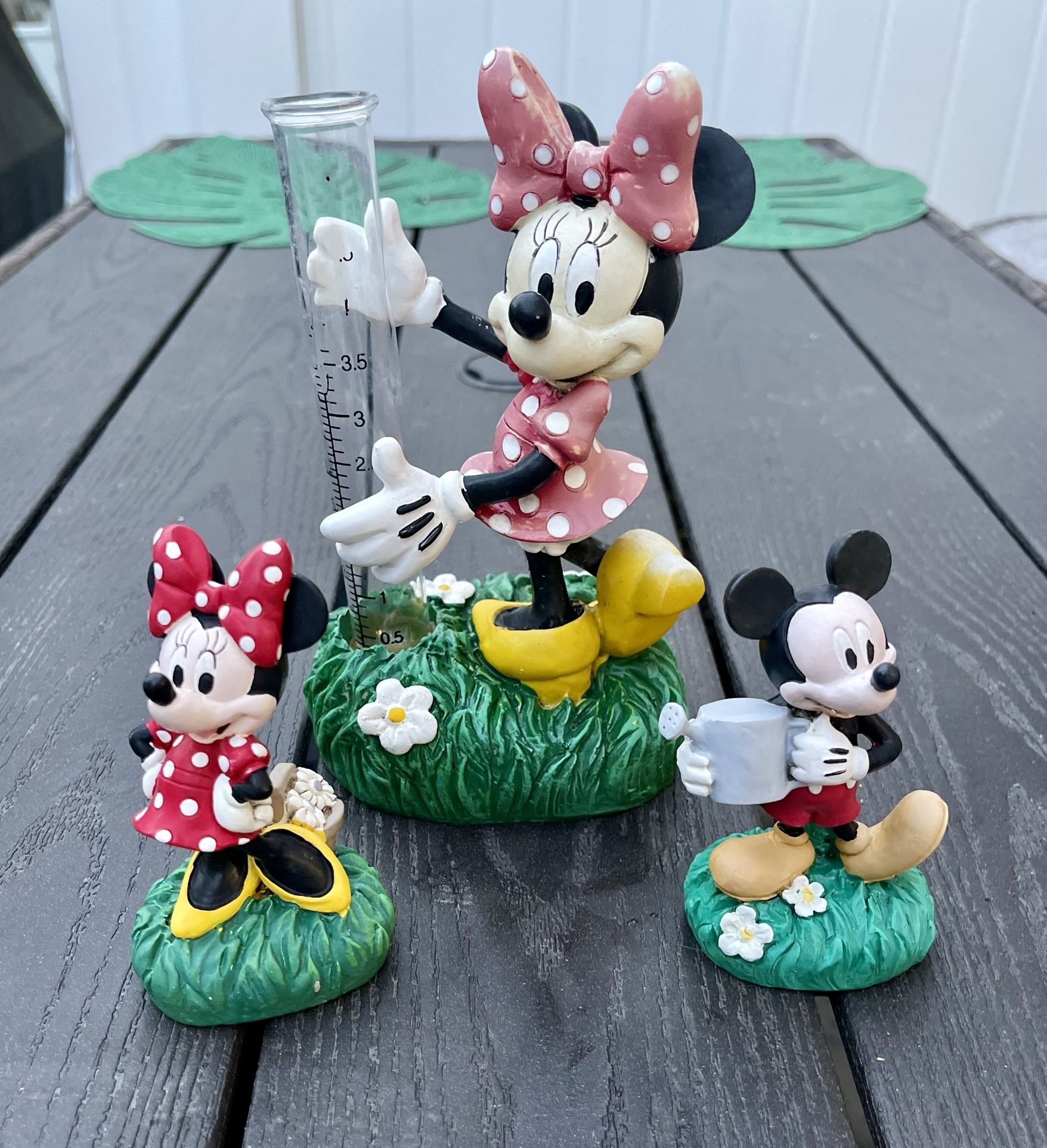 DISNEY MINNIE MOUSE RAIN GAUGE YARD GARDEN DECOR MICKEY MINNIE PLANT STAKES