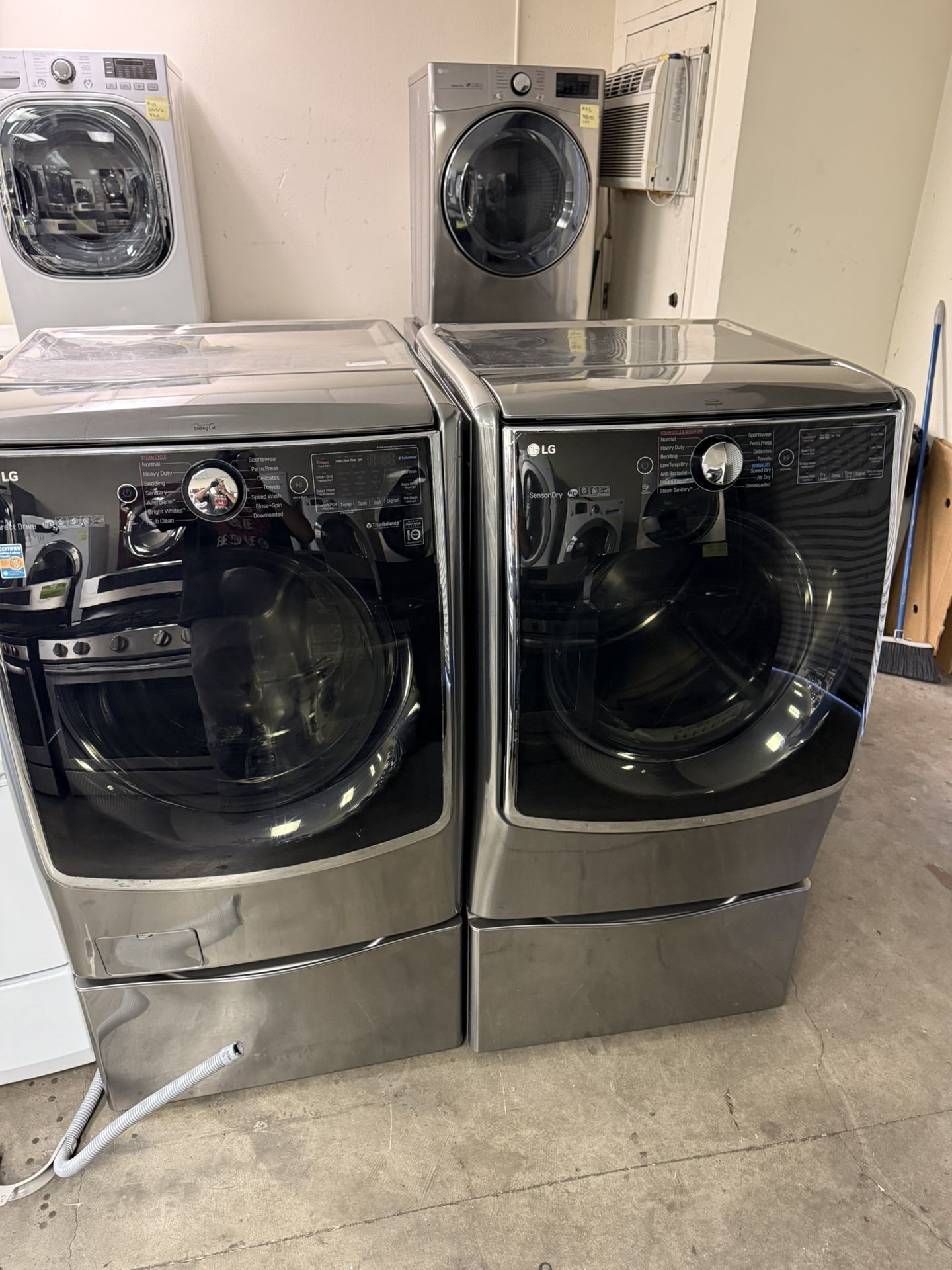 LG Washer And Dryer Set