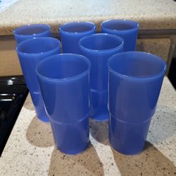 Vintage Tupperware Stackable 18oz Tumblers