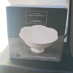 Home Essentials 3.25 QT Beaded Stoneware Fruit Bowl