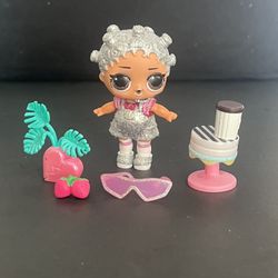 LOL SURPRISE DOLL - GLITTER SISTER WITH ACCESSORIES