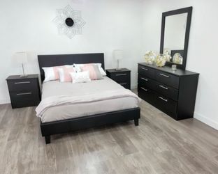 Brand New Queen Bedroom Set / Juego de Cuarto Nuevo a Estrenar…Fast delivery 🚚