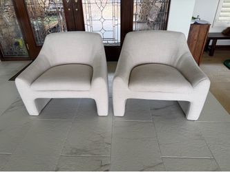 Pair of Better Homes & Gardens Emerson Curvy Accent Chair – Cream Linen