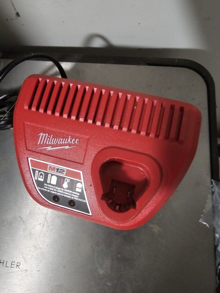 Milwaukee Charger Free