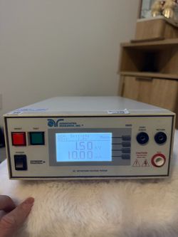 Associated Research 3605 HYPOT III 5kV AC Withstand Tester Powers On No Leads