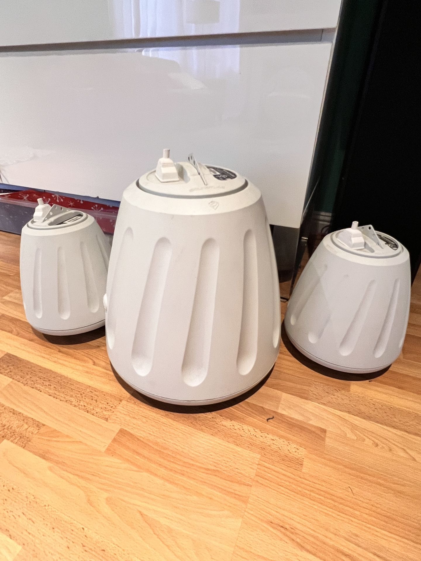 Crypto Miner HNT Bobcat Hot Spot And Antrouter R1