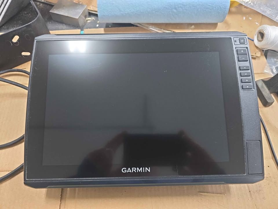Garmin Echomap ultra 126SV