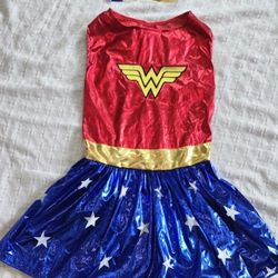 Wonder Woman DOG Costume. LARGE.
