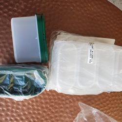 Tupperware  5 Spice Containers , Lids And Labels