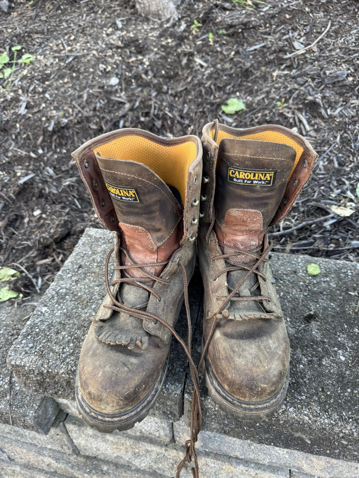 28 SERIES 8" WATERPROOF WORK BOOT SIZE 10