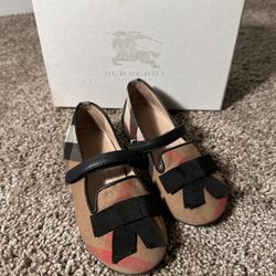 TODDLERS Burberry Shoes