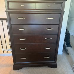 Bedroom Furniture Set