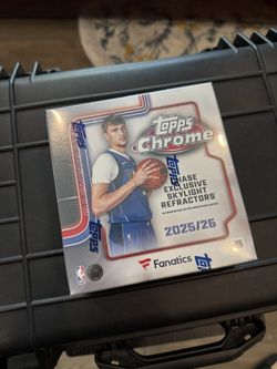 2025 Topps Chrome Basketball Fanatic Mega Box Skylight