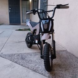 Jetson Horizon X Electric Dirt Bike (Kids) – Great Condition 🔥