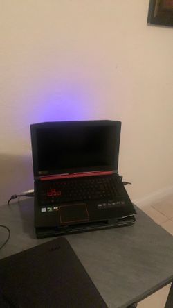 Selling this gaming laptop set up BUY or for TRADING