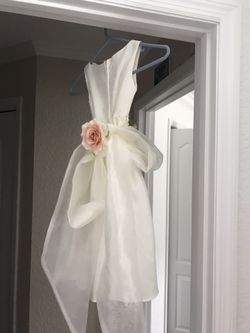 Beautiful flower girls dress