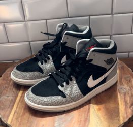 Jordan 1 Mid SE Elephant Toe