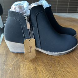 Women’s Jeossy Ankle Boots 