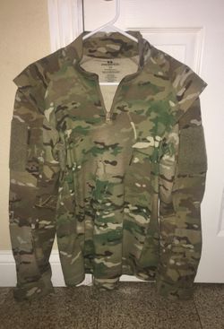 Men’s military style air soft shirt size small