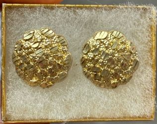 Gold earrings