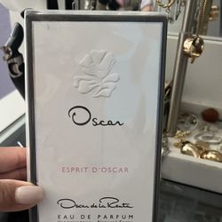 Mother’s Gifts 🎁 New Oscar De La renta  “Sprit D’ Oscar” 3.4  FL Onz. Perfum