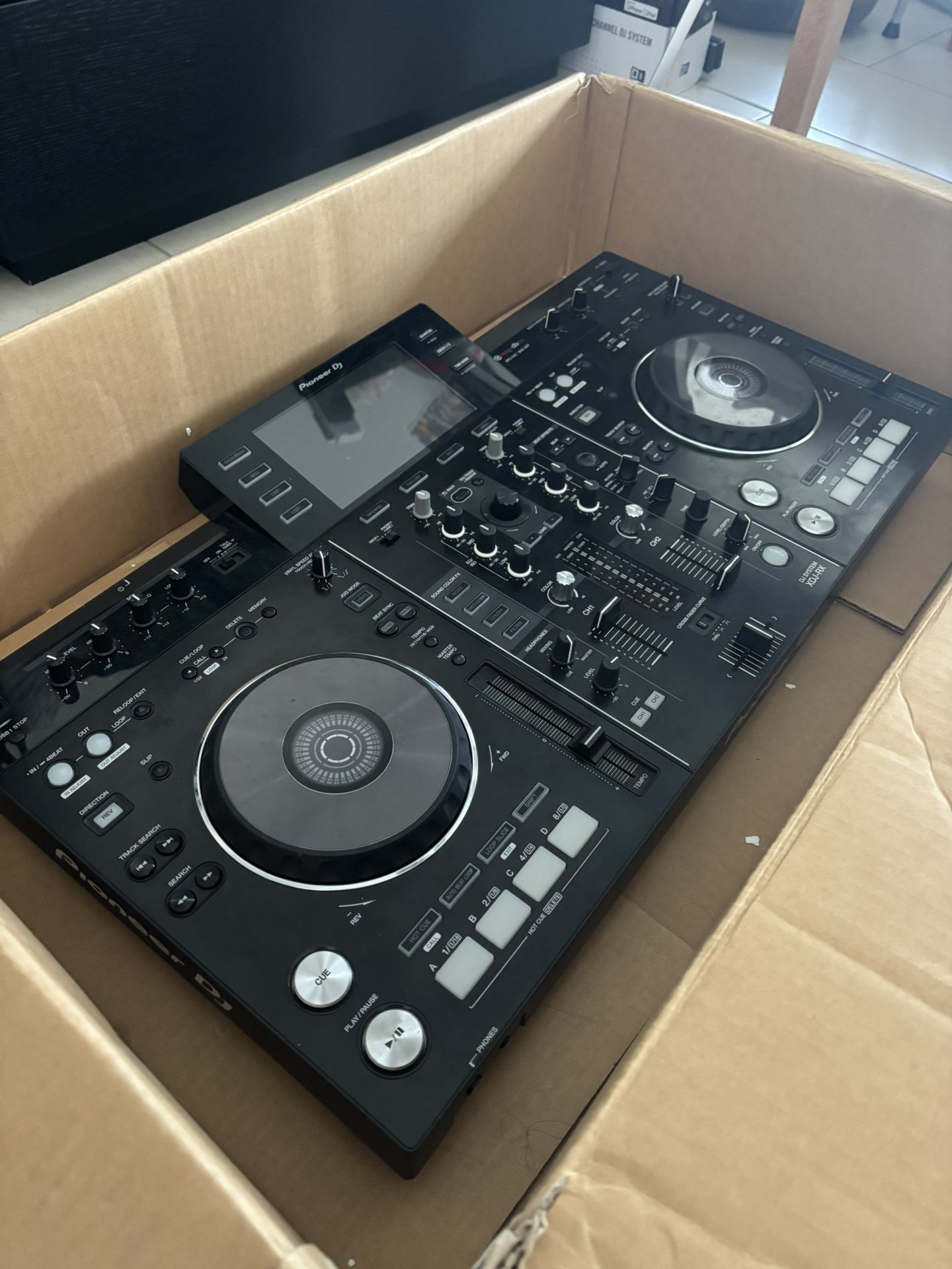 Pioneer XDJ-RX Digital DJ Controller