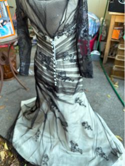 This dress is probably about a five or four