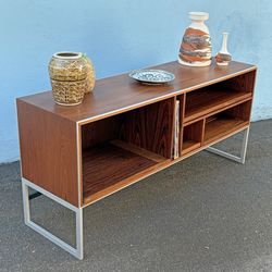 1970's Bang & Olufsen MC40 rosewood media cabinet