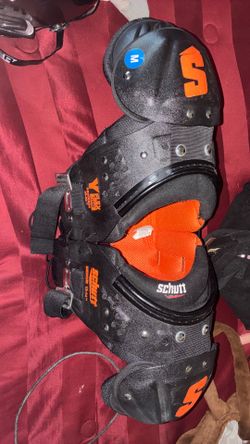 Schutt shoulder pad