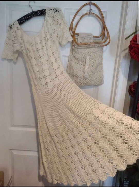 Vintage boho handmade crochet ivory dress with tortoise-shell handbag wedding dress maternity photos