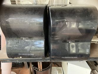 2 Paper Towels Dispenser 